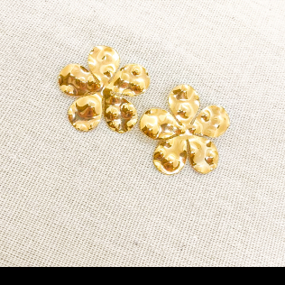 Brinco Violeta Martelada M em banho de ouro 