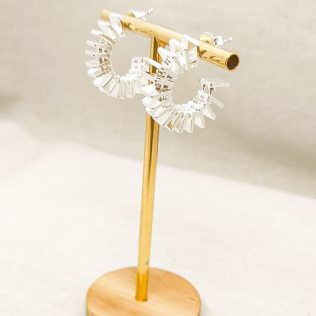 Argola Pino com Medalhas Quadradas 