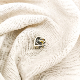 Berloque com Coração Floral 