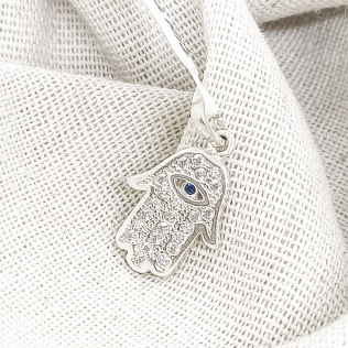 Pingente em prata  mão de fátima com olho grego no centro