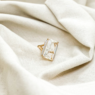Anel Dourado Maxi cristal Retangular