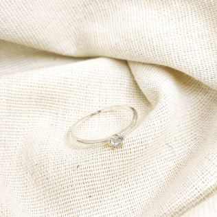 Anel Prata solitário Elza