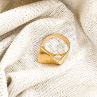 Anel em Ouro Torcido 