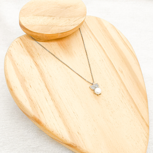 Corrente veneziana com pingente coruja com Pérola rodinada