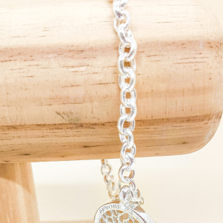 Pulseira com pingente árvore da vida em prata leve