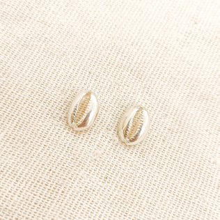 Brinco prata búzios