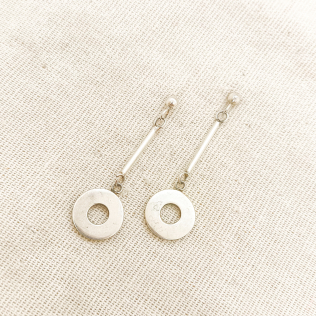 Brinco Prata com Pingente Vazado 