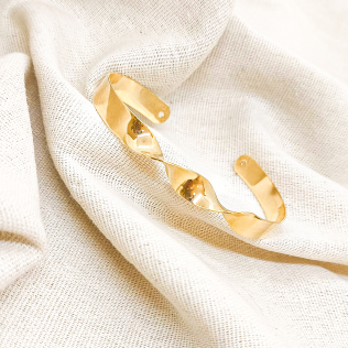 Bracelete orgânico torcido