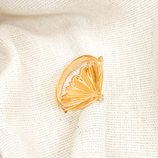 Anel leque com pontos de luz