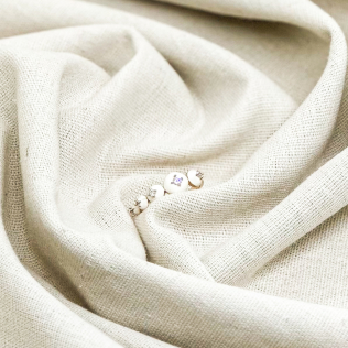 Anel Dourado Com Pedras Brancas Cravejado