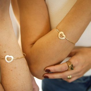 Bracelete Dourado Liso Entrelaçado 