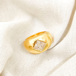 Anel Dourado Majestade 