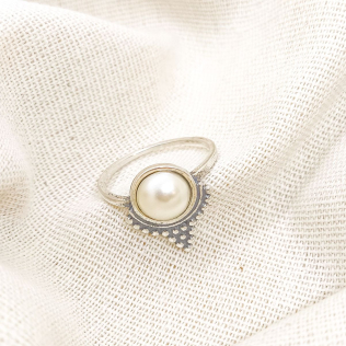 Anel Prata Pérola com Coroa 