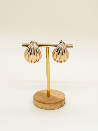 Argola frontal maxi formato de gota cortada 