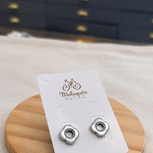 Brinco Trevo, Banho de Ródio branco